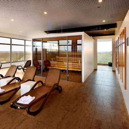 H4 Hotel Frankfurt Messe-3